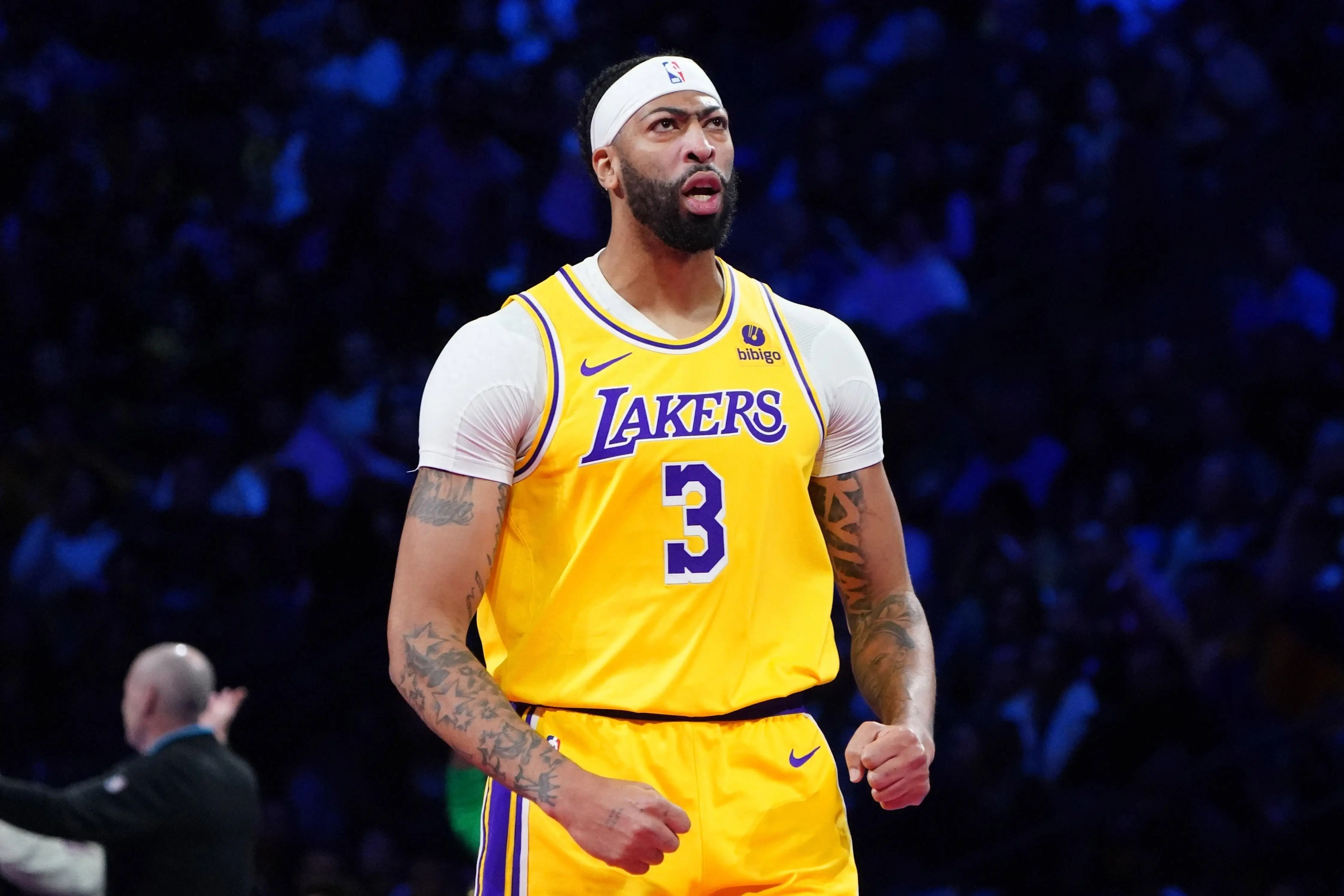 九游-浓眉哥连续十二场比赛得分超过重要助攻，雄鹿不断突破！引发球迷热议的简单介绍-九游